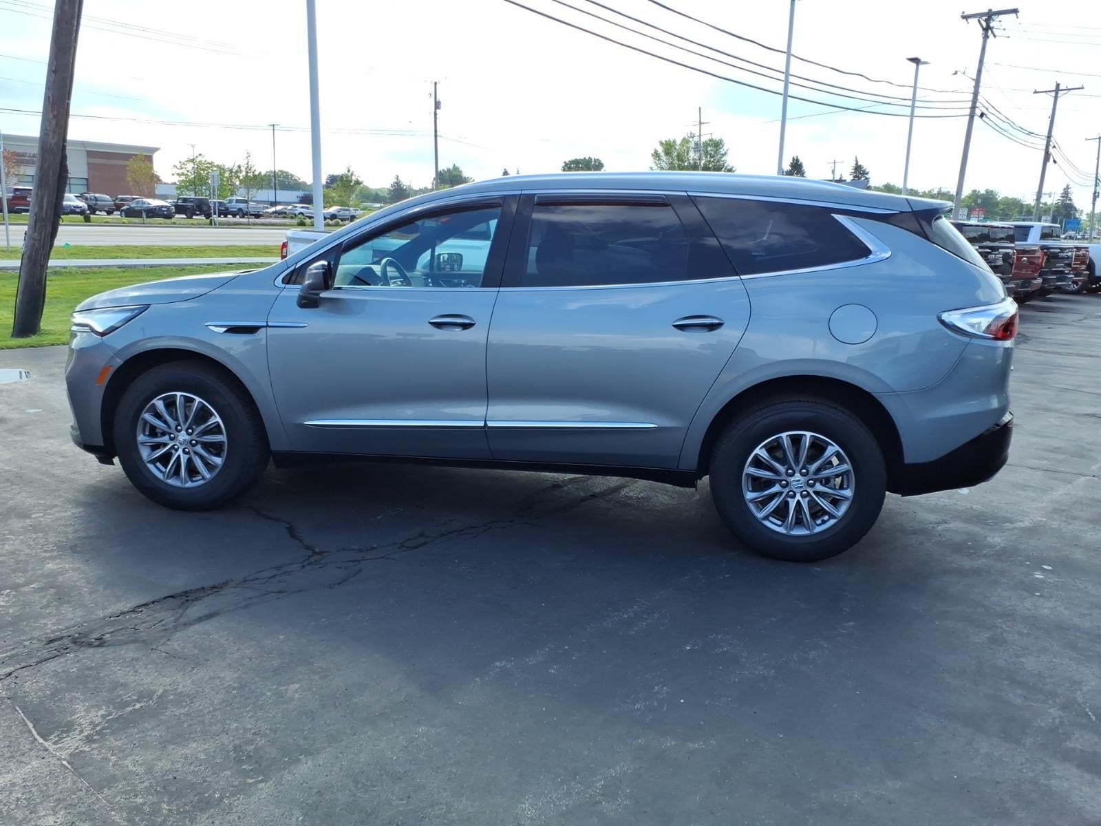2024 Buick Enclave Essence