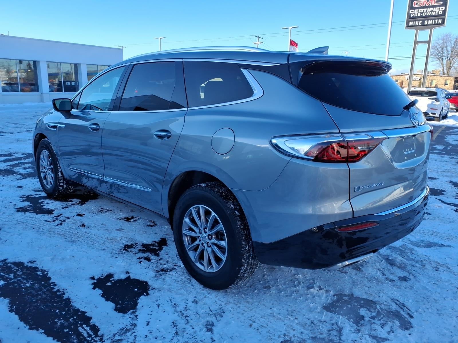 2023 Buick Enclave Essence