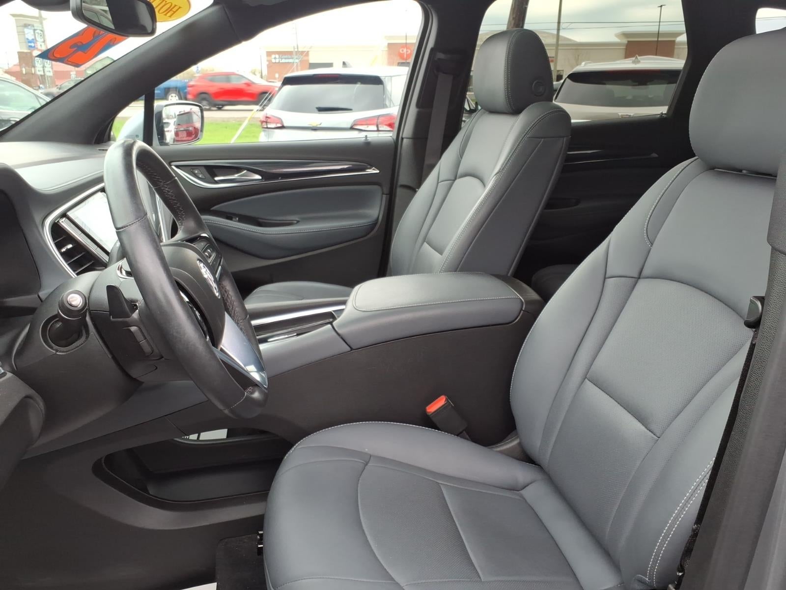 2023 Buick Enclave Essence