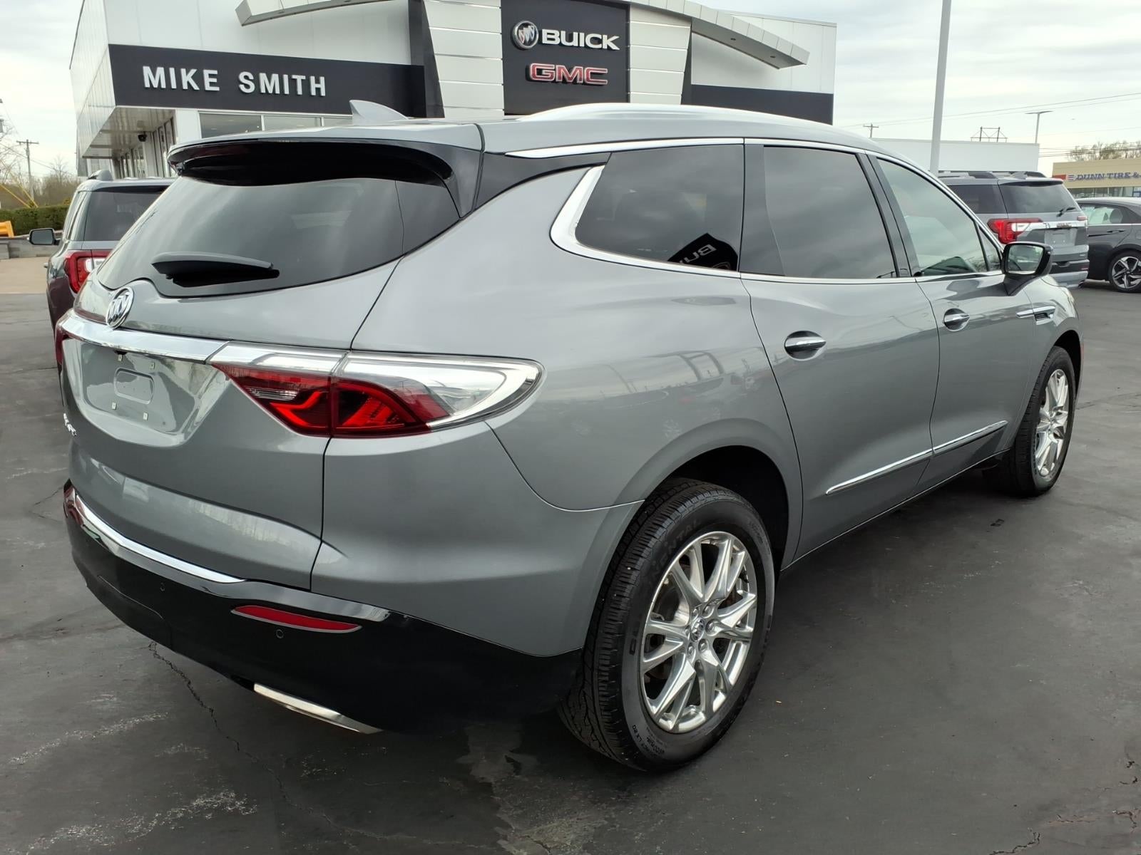 2023 Buick Enclave Essence