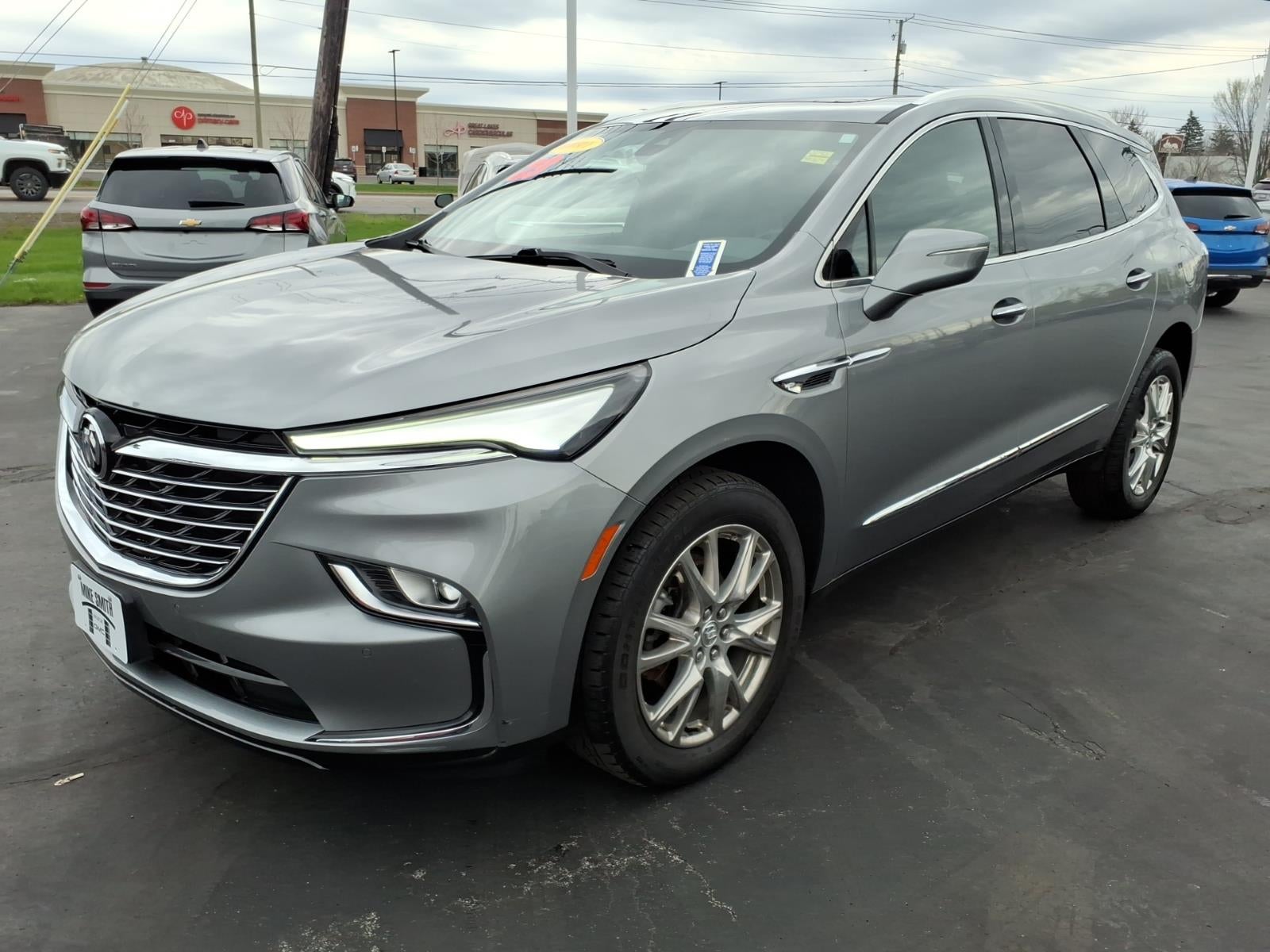 2023 Buick Enclave Essence