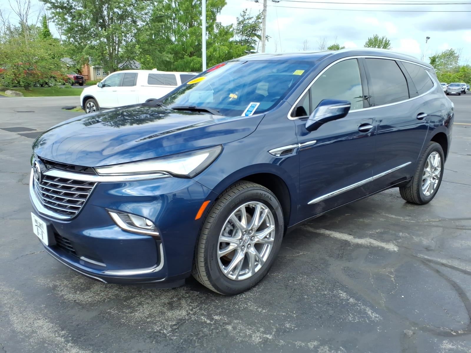 2023 Buick Enclave Essence