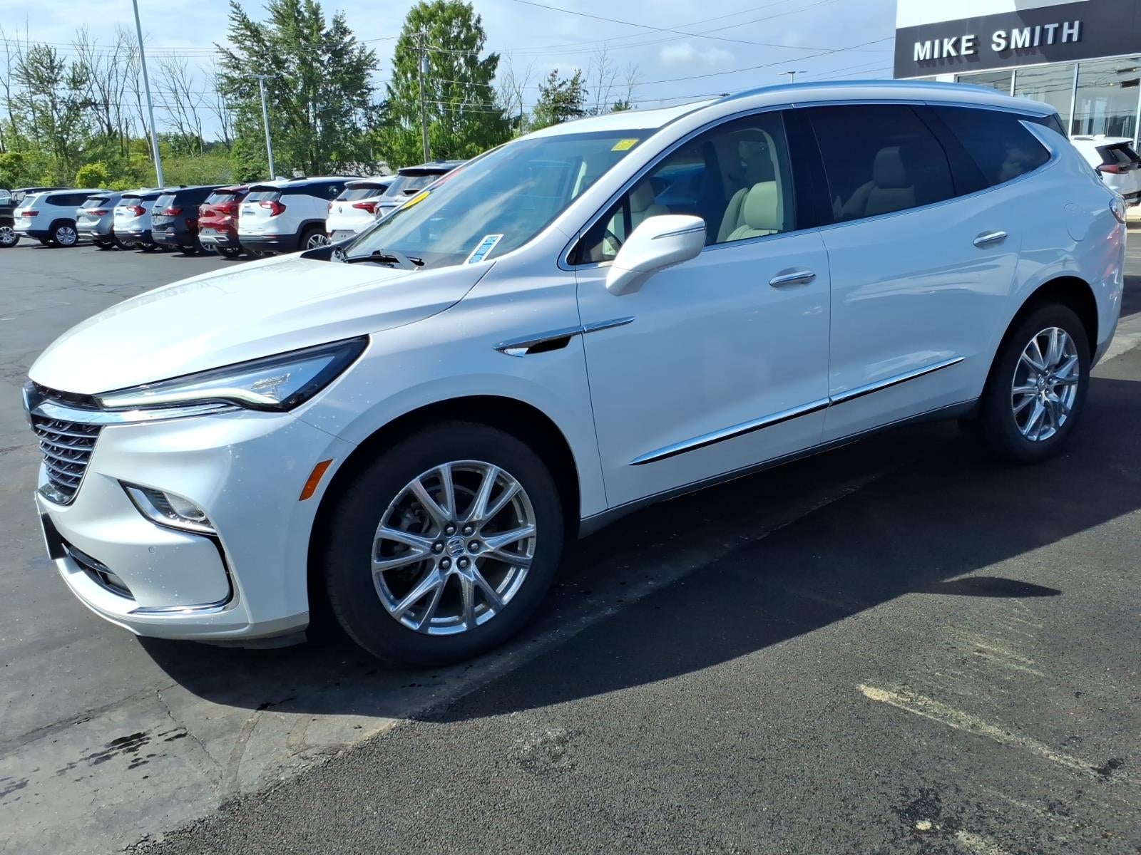 2024 Buick Enclave Essence