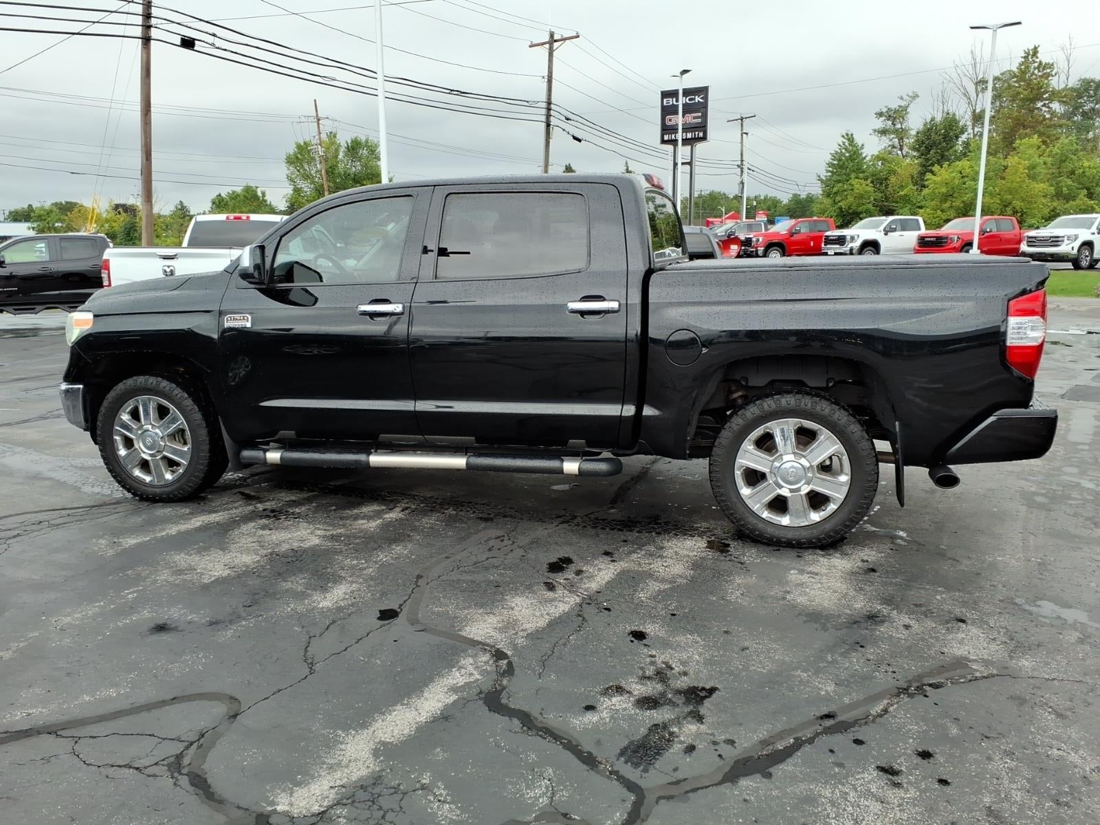 2019 Toyota Tundra 4WD SR5