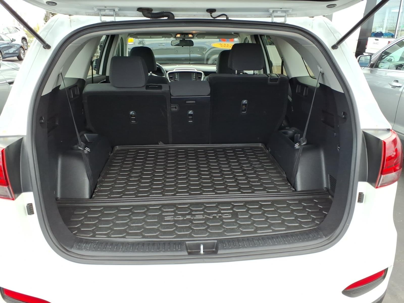 2019 Kia Sorento LX V6